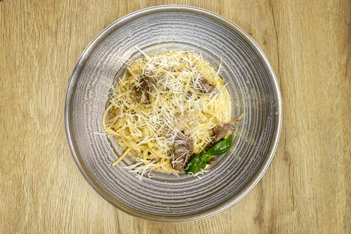 Паста с телятиной и лесными грибами